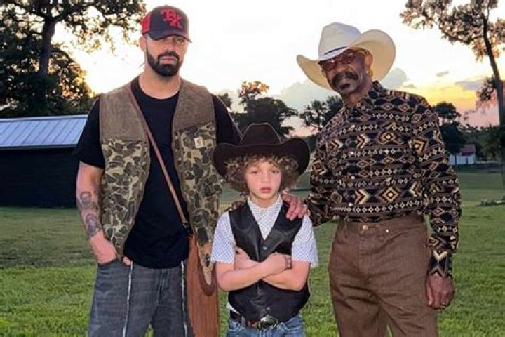 Dennis Graham Age (Drake’s Father) Net Worth, Wiki, Height, Nationality