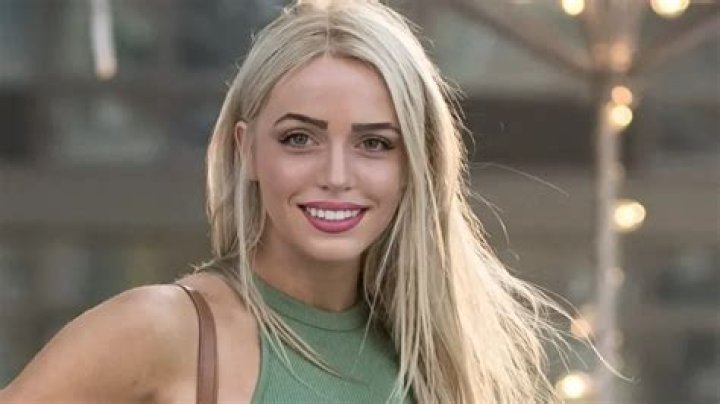 
Miranda Cooper Height, Weight, Net Worth, Age, Birthday, Wikipedia, Who, Nationality, Biography 